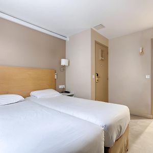Habitación con 2 Camas Individuales